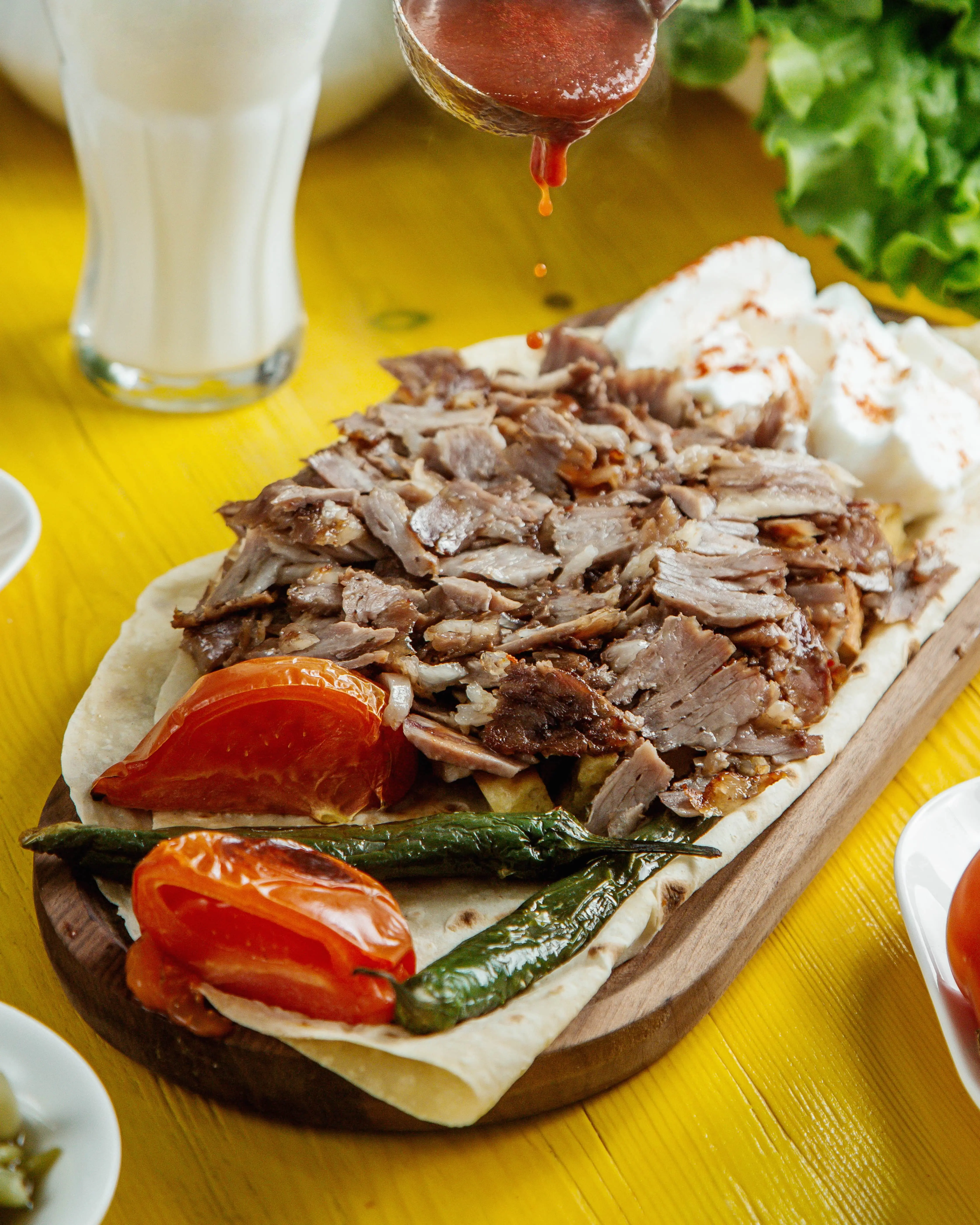 Gerçek Et Döner Mevlana Pide'de Yenir !