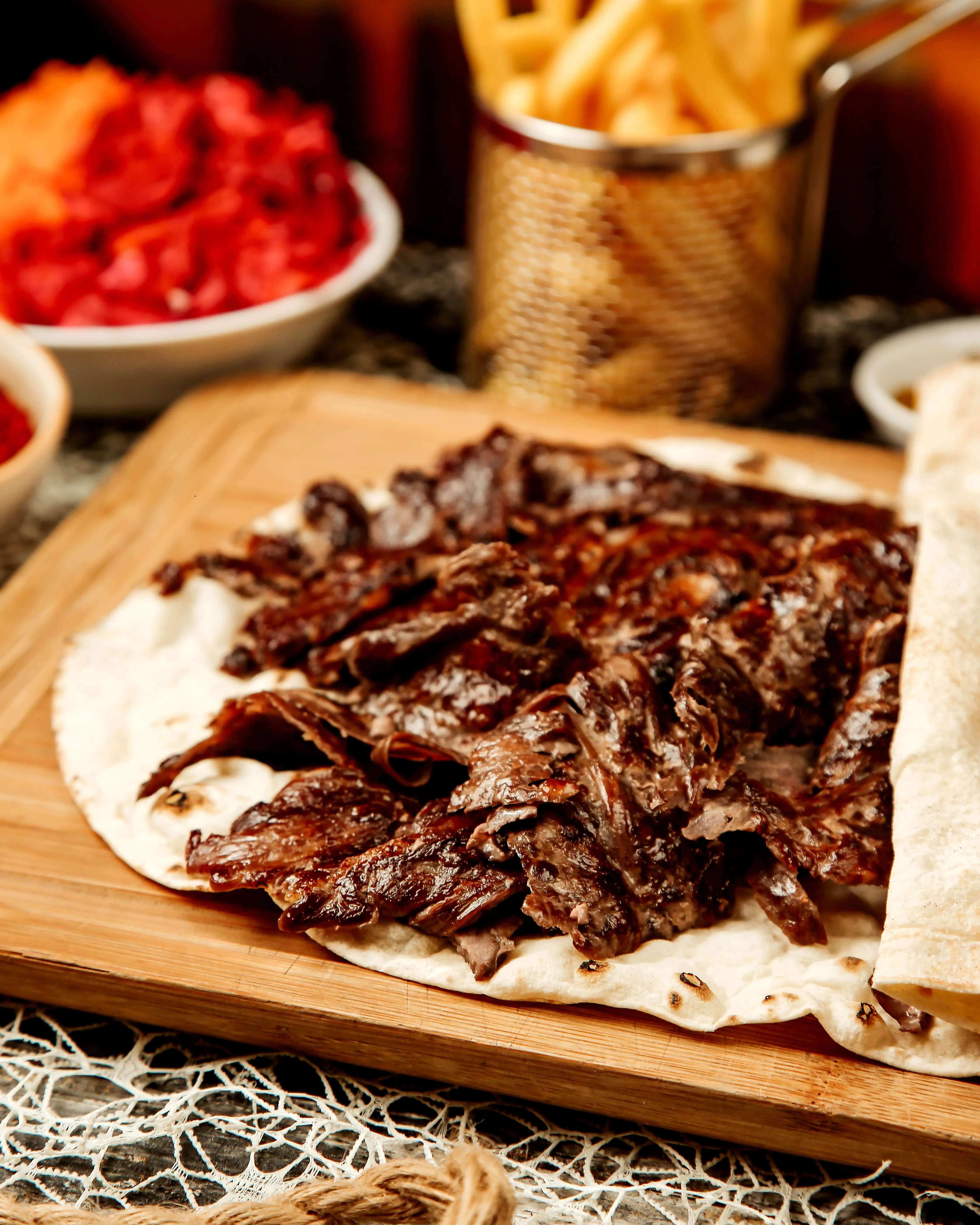 Zeytinburnu’nda Porsiyon Et Dönerde Kalite ve Lezzetin Adı: Mevlana Pide