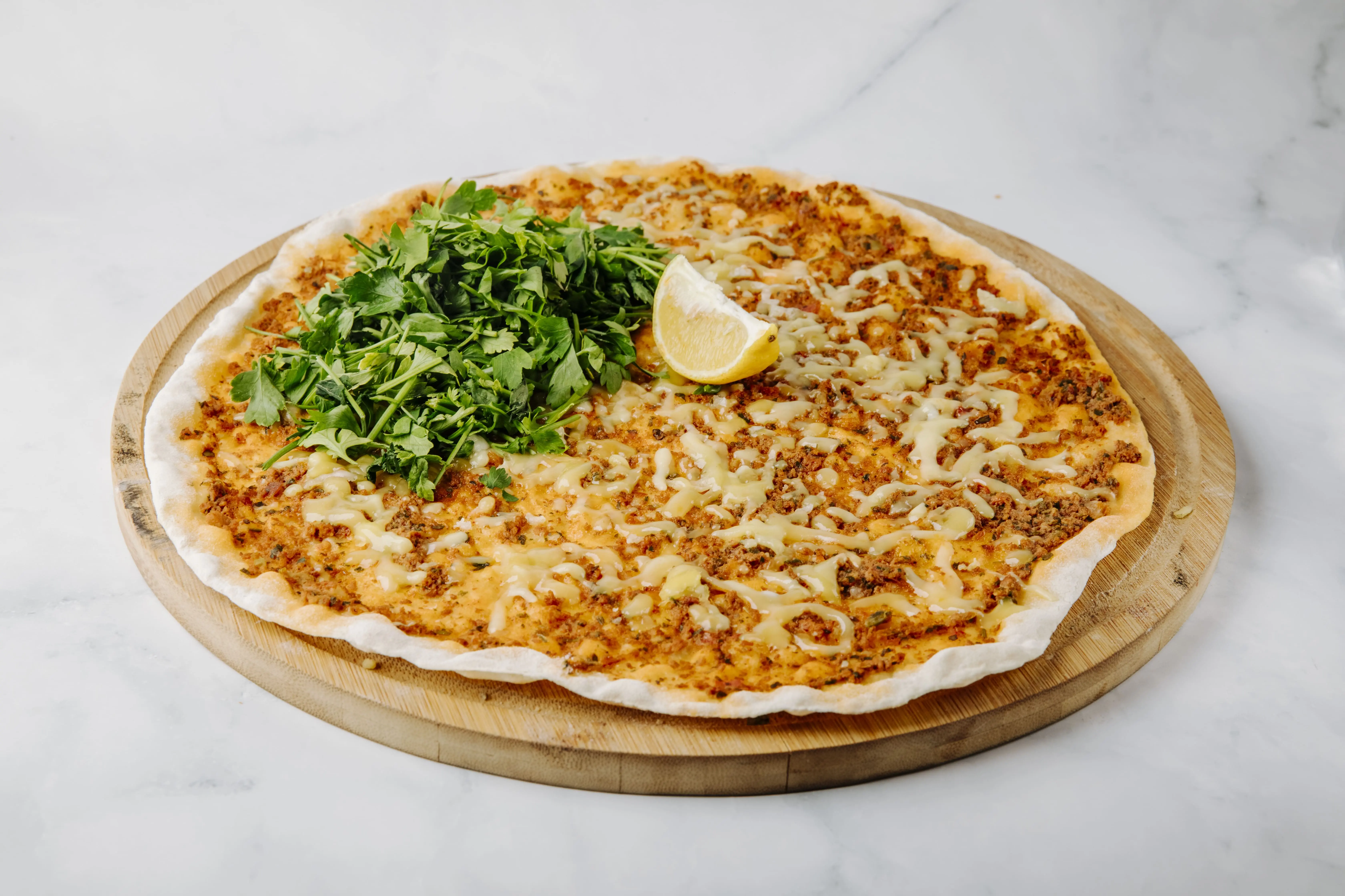 Zeytinburnu’nda Kaşarlı Lahmacunun Ustası: Mevlana Pide’de Klasik Lezzete Modern Dokunuş