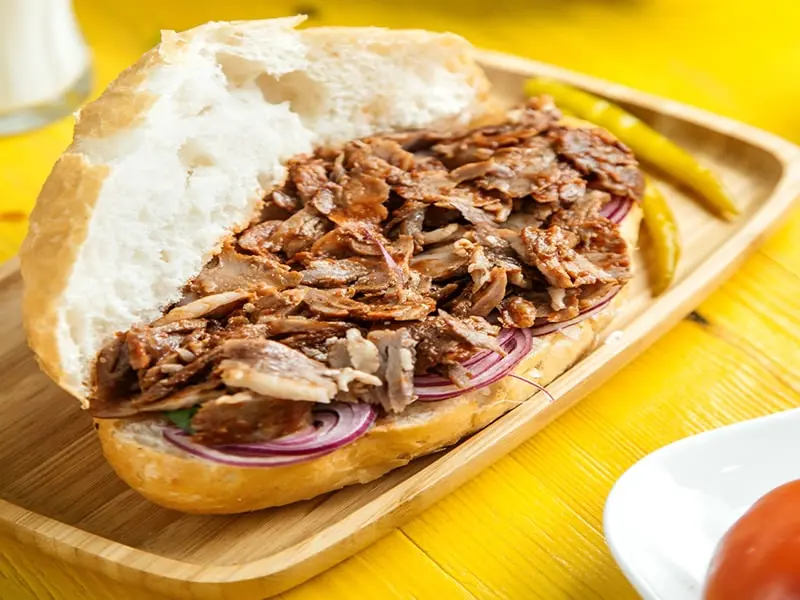 Yarım Ekmek Döner